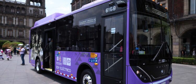 Estrena CDMX ‘Centrobús’: La nueva ruta eléctrica operada por mujeres