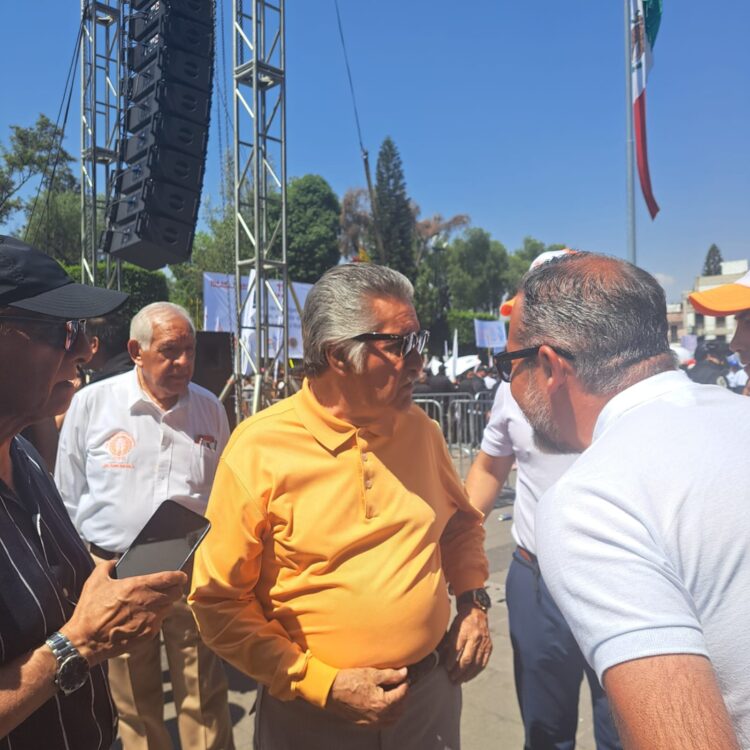 Miles de trabajadores alzan la voz y cierran filas por sus derechos