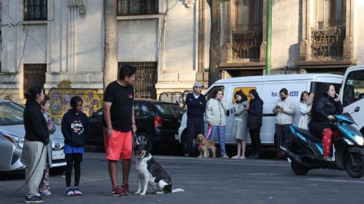 Se activa la alerta sísmica en la CDMX por temblor de magnitud 5.6 en Oaxaca