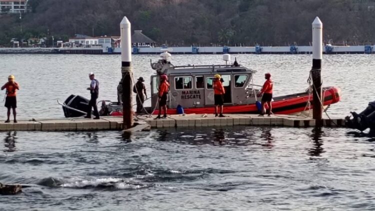 Decomisan 13 paquetes y un bulto de cocaína que flotaban en el océano Pacífico