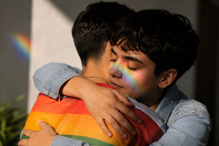 HOPE abre espacios gratuitos contra suicidio en juventudes LGBTTTIQ+
