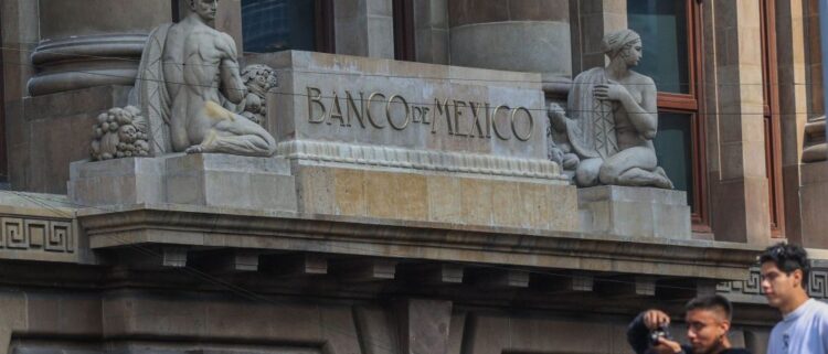 Pausa Banxico recortes y mantiene la tasa de interés en 6.50% tras caída de la inflación