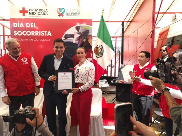Luis Montaño dona cuatro ambulancias para la Cruz Roja en Atizapán de Zaragoza