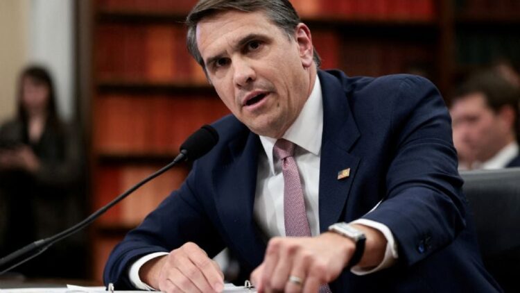 Trump anuncia su intención de nominar a Todd Blanche como fiscal general de forma permanente