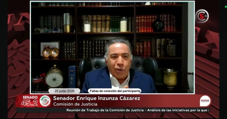 Inzunza reaparece en Comisión de Justicia tras casi dos meses de ausencia por acusaciones en EU