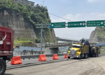 Enfrenta Naucalpan un verdadero caos vial