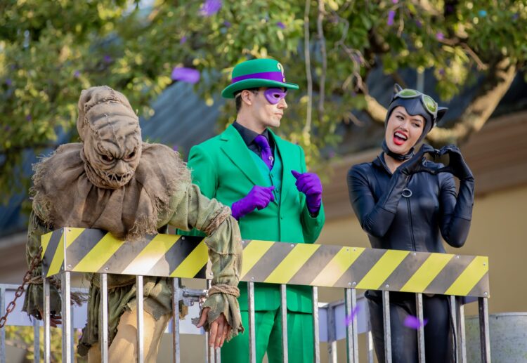 Six Flags México convierte el verano en un universo de superhéroes y villanos