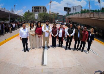 INAUGURA ISAAC MONTOYA Y LA GOBERNADORA DELFINA GÓMEZ LA REHABILITACIÓN DE LATERAL DE PERIFÉRICO NORTE