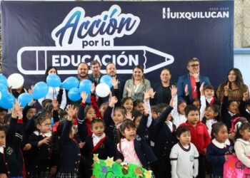 Romina Contreras cumple su palabra al mejorar escuelas