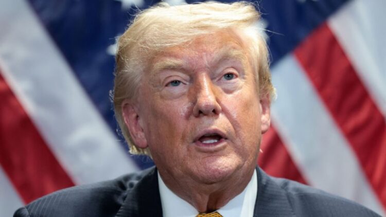 «Se están portando muy mal»: Trump amenaza con atacar esta noche a Irán tras dar por acabada la tregua