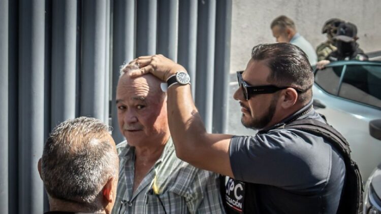 Acusa el exgobernador Ernesto Ruffo incomunicación y ataque a la libertad; le conceden amparo