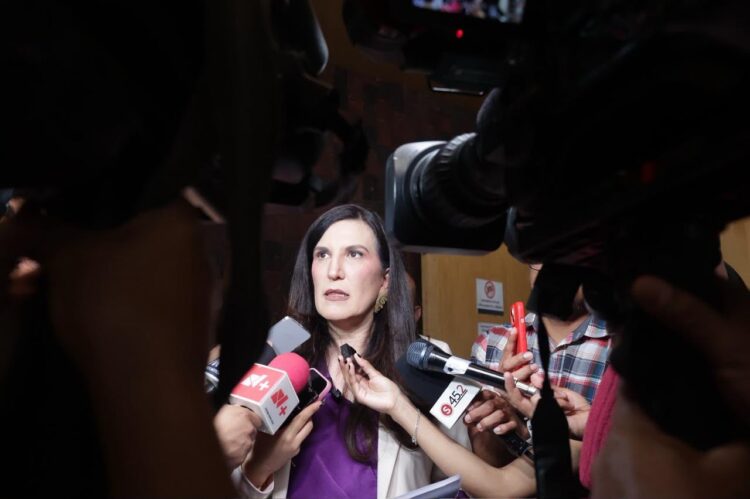 Es lamentable que la Consejera Jurídica enliste a la Presidenta de la Cámara de Diputados como enemiga del régimen