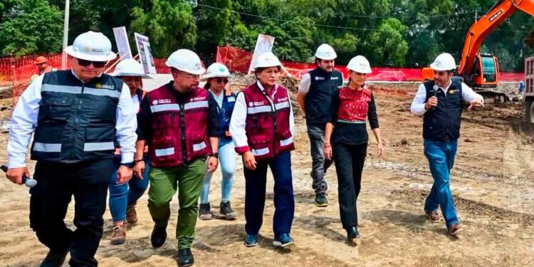 Claudia Sheinbaum y Delfina Gómez en Izcalli supervisan con agrado trabajo de Daniel Serrano