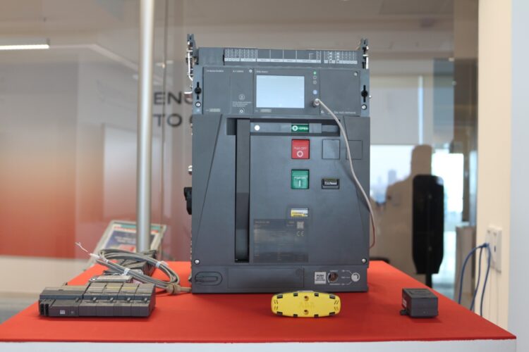 ABB prepara llegada a México de Emax3, interruptor inteligente para data centers e industria. El arte de disfrutar con estilo y sentido.