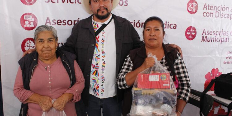 Reparten en Coyotepec apoyos alimentarios