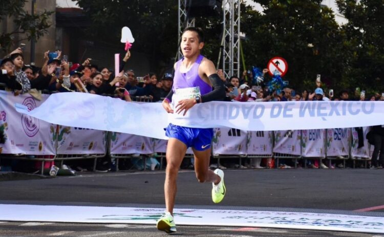 Christian Pacheco y Alemtsehay Asefa, ganadores del XLIII Maratón CDMX