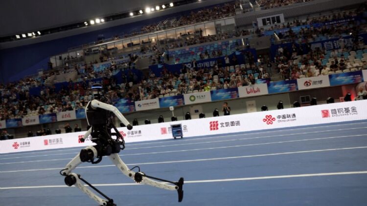 Robot humanoide chino pulveriza el récord de Usain Bolt en los 100 metros