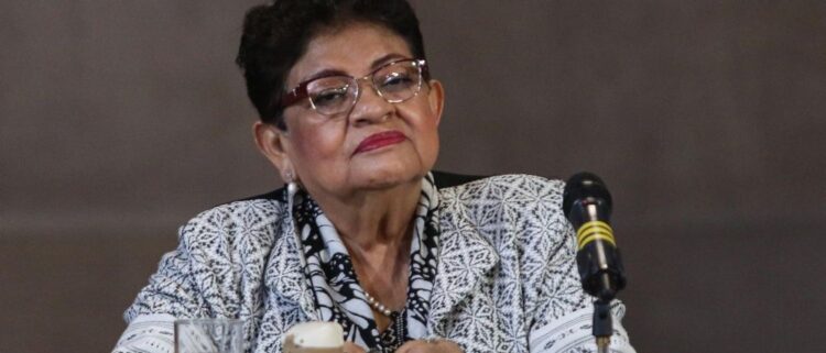 La ANAD defiende a Ernestina Godoy Ramos ante ‘campaña de desprestigio’