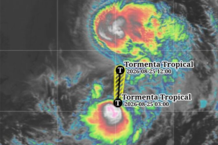 Iselle y Julio se fortalecen en el Pacífico; SMN descarta peligro para México