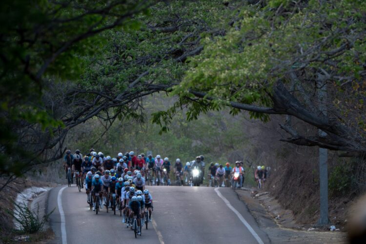 RBC GranFondo Whistler 2026 se consolida entre los ciclistas mexicanos como la antesala del Gran Fondo Riviera Nayarit 2027