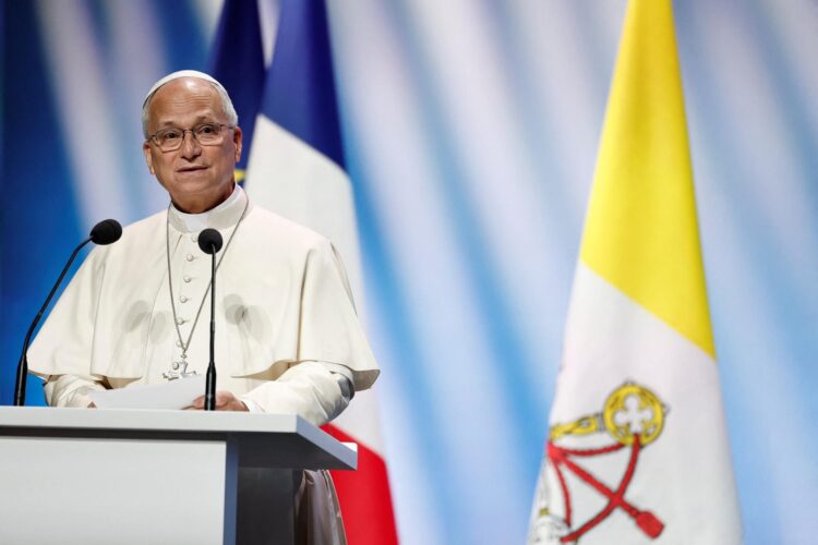 “Cuidado con la ilusión del rearme”, el papa León XIV advierte a Europa