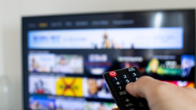 Monreal busca frenar el “goteo de precios” en plataformas digitales por cobros ocultos de hasta 89%