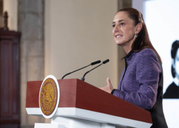 En 5 años, aumentó en 7 millones el número de mexicanos con agua entubada en su vivienda; se invierte 180 mil mdp en obras: presidenta