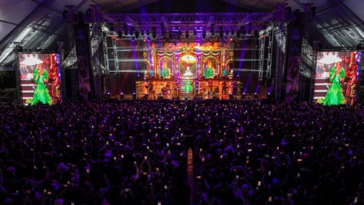 Yuri brilla en el cierre de la quinta edición de Atzán 2026 y reúne a más de 10 mil personas