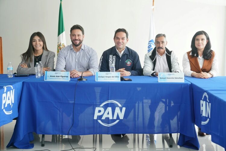 Celebra Enrique Vargas deserciones de panistas en Naucalpan