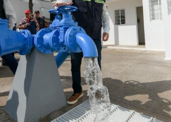 PEDRO RODRÍGUEZ ENTREGA DE POZO QUE BENEFICIARÁ A 30 MIL HABITANTES DE LA COLONIA EMILIANO ZAPATA