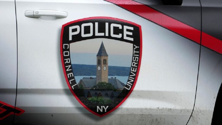 Estudiantes de Cornell exigen justicia tras denuncia por violación y grafitean edificio administrativo