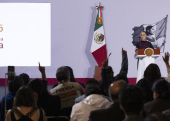 Presidenta hace llamado a la población a tomar precauciones ante el huracán Trudy en el Pacífico, el Golfo de México y la Huasteca